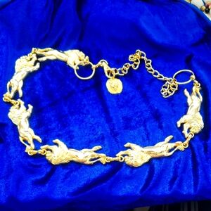 STUNNING Full Body Lion Belt Gold Tone. Very Nice Quality!